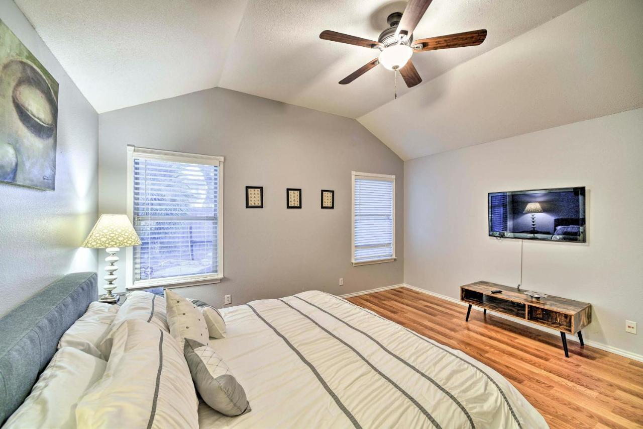 Villa Peaceful San Antonio Oasis With Private Pool And Grill Exterior foto