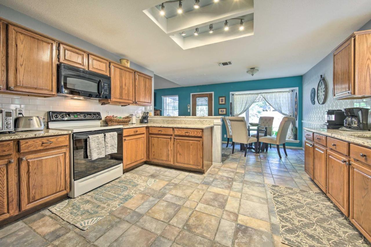 Villa Peaceful San Antonio Oasis With Private Pool And Grill Exterior foto
